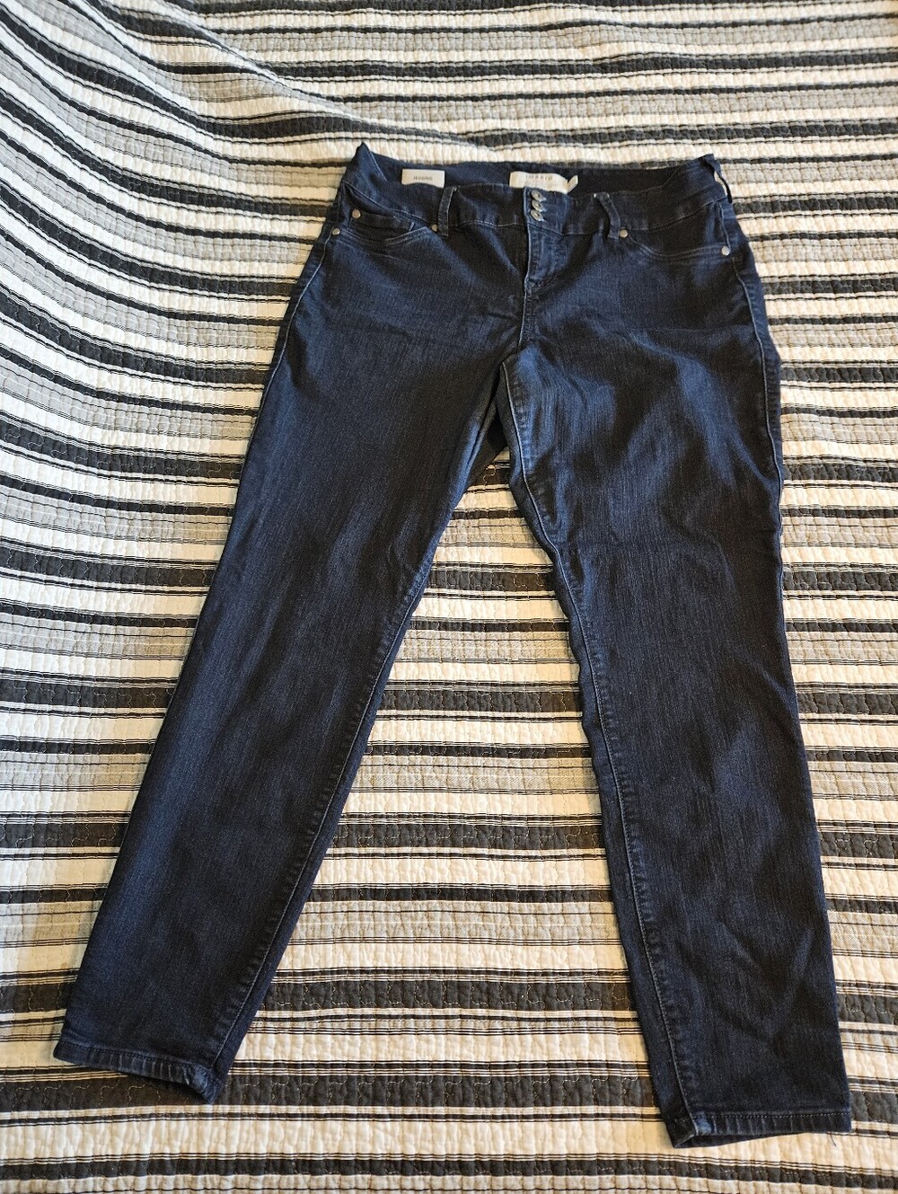 2 Pairs Torrid Denim- size 18